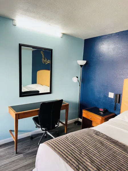 Travel Inn & Suites hotel detail image 6