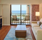 Hilton Grand Vacations Club at Hilton Hawaiian Village hotel detail image 4