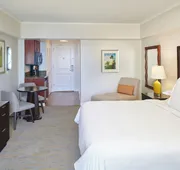 Hilton Grand Vacations Club at Hilton Hawaiian Village hotel detail image 7