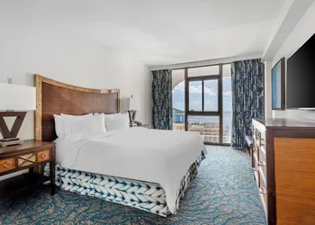 Hilton Grand Vacations Club at Hilton Hawaiian Village hotel thumbnail 8