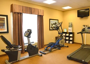 Holiday Inn Express Hotel & Suites Sidney by IHG hotel thumbnail 6