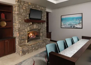DoubleTree by Hilton Asheville - Biltmore hotel thumbnail 3