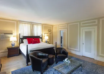 The Kittle House Inn hotel thumbnail 2