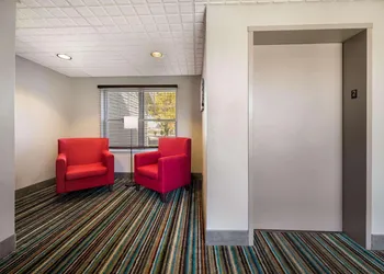 Country Inn & Suites by Radisson, Freeport, IL hotel thumbnail 4