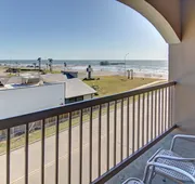 Spark by Hilton Galveston hotel detail image 3