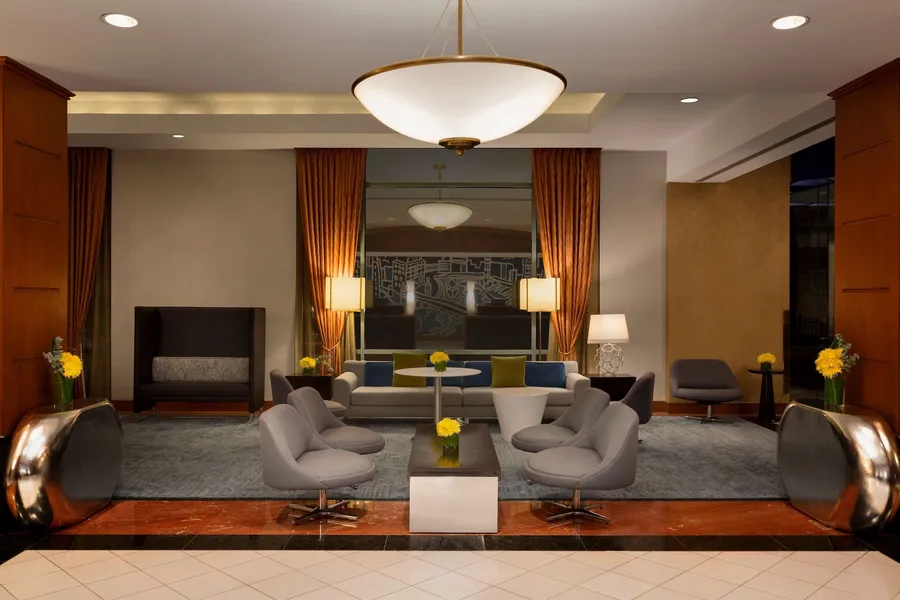 Hilton Chicago/Magnificent Mile Suites hotel detail image 2