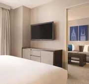 Hilton Chicago/Magnificent Mile Suites hotel detail image 7