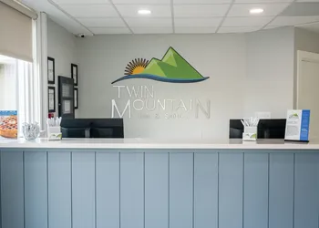 Twin Mountain Inn & Suites hotel thumbnail 6