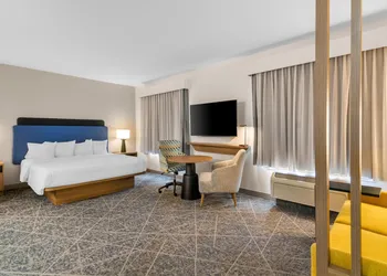 Hampton Inn and Suites Fort Worth/Forest Hill hotel thumbnail 5