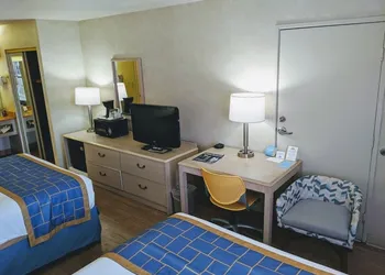Days Inn by Wyndham Bullhead City hotel thumbnail 7