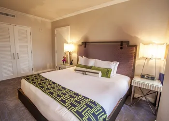 Kimpton Hotel Palomar Philadelphia by IHG hotel thumbnail 8