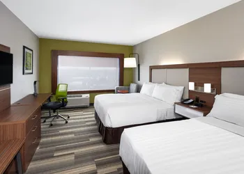 Holiday Inn Express & Suites Chicago North Shore - Niles by IHG hotel thumbnail 3