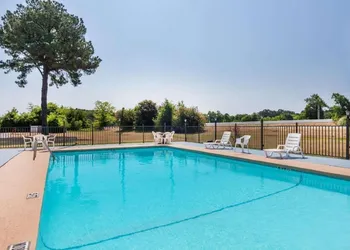 Arya Inn & Extended Stay hotel thumbnail 5