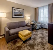 Landmark Suites hotel detail image 5