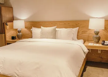 CALAMIGOS RANCH Resort & Spa hotel thumbnail 6