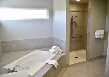 Holiday Inn Windsor Wine Country by IHG hotel thumbnail 8