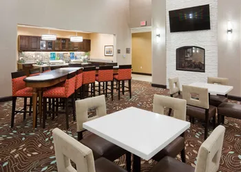 Homewood Suites by Hilton Davenport hotel thumbnail 3