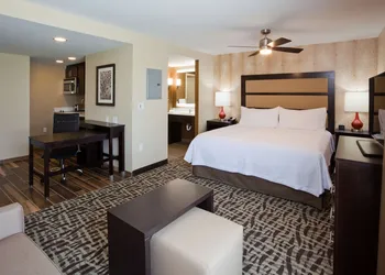 Homewood Suites by Hilton Davenport hotel thumbnail 6