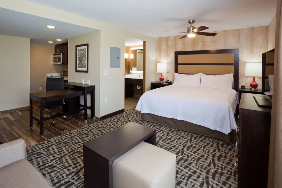Homewood Suites by Hilton Davenport hotel detail image 6