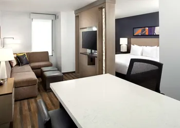 Hyatt House Denver/Lakewood at Belmar hotel thumbnail 6