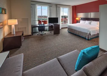 Residence Inn by Marriott Kansas City Downtown/ Convention hotel thumbnail 7