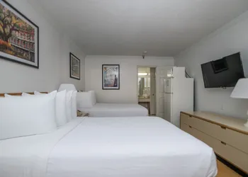 Contempra Inn hotel thumbnail 6
