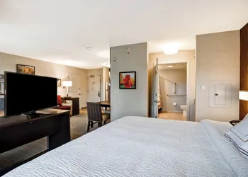 Residence Inn Hamilton hotel thumbnail 6