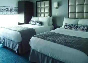 Umbrella Hotel hotel thumbnail 6
