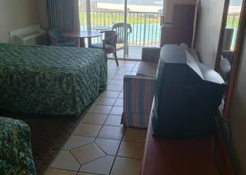 The Seascape Inn hotel thumbnail 7