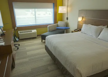 Holiday Inn Express & Suites Boise Airport by IHG hotel thumbnail 3