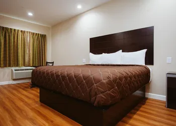 Palace Inn 290 & Jones Rd hotel thumbnail 7