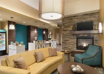 Homewood Suites by Hilton Calgary Downtown hotel thumbnail 2