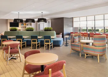 Home2 Suites by Hilton Alexandria hotel thumbnail 3