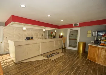 Richland Inn Lawrenceburg hotel thumbnail 3