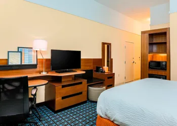 Fairfield Inn & Suites by Marriott Snyder hotel thumbnail 7