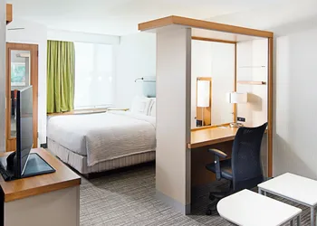 Springhill Suites by Marriott Carle Place Garden City hotel thumbnail 7