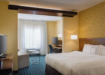 Fairfield Inn & Suites Dallas West/i-30 hotel thumbnail 4
