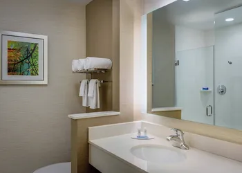 Fairfield Inn & Suites Dallas West/i-30 hotel thumbnail 8