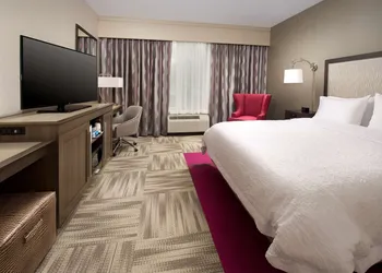 Hampton Inn Louisville East/Hurstbourne hotel thumbnail 6