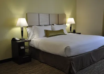 Candlewood Suites Bay City by IHG hotel thumbnail 6