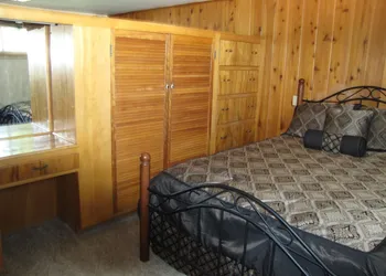 Kern Riverfront Lodge hotel thumbnail 5