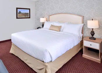 Appomattox Inn and Suites hotel thumbnail 8