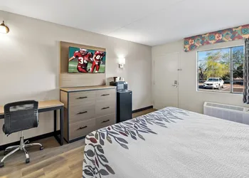 Red Roof Inn Tucson – Vail hotel thumbnail 5