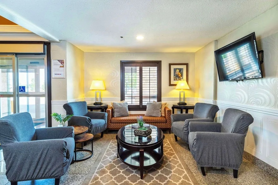 Quality Inn and Suites hotel detail image 2