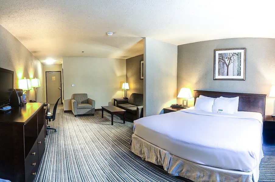 Quality Inn and Suites hotel detail image 6