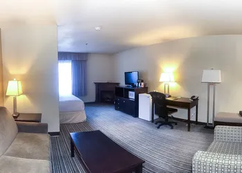 Quality Inn and Suites hotel thumbnail 7