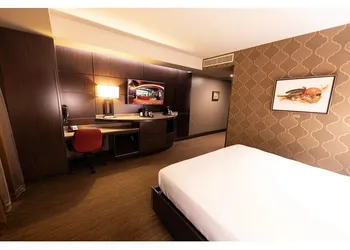 Cherokee Casino & Hotel Roland hotel thumbnail 6