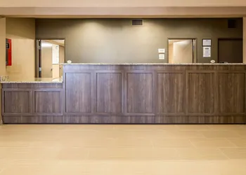 Suburban Studios Midland I-20 hotel thumbnail 2