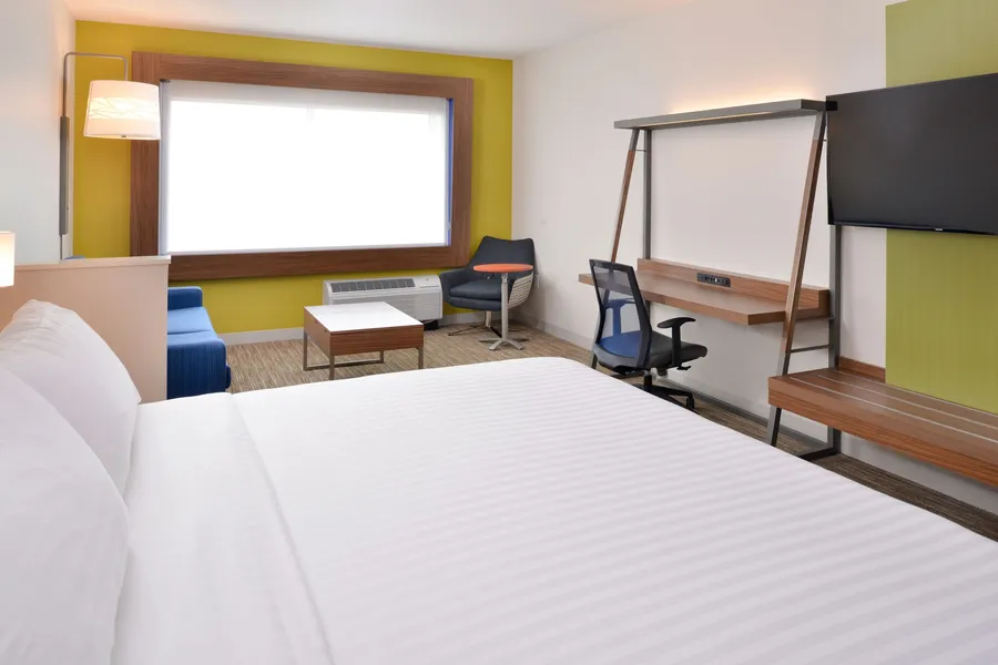 Holiday Inn Express & Suites Madison by IHG hotel detail image 6