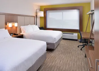 Holiday Inn Express & Suites Madison by IHG hotel thumbnail 8